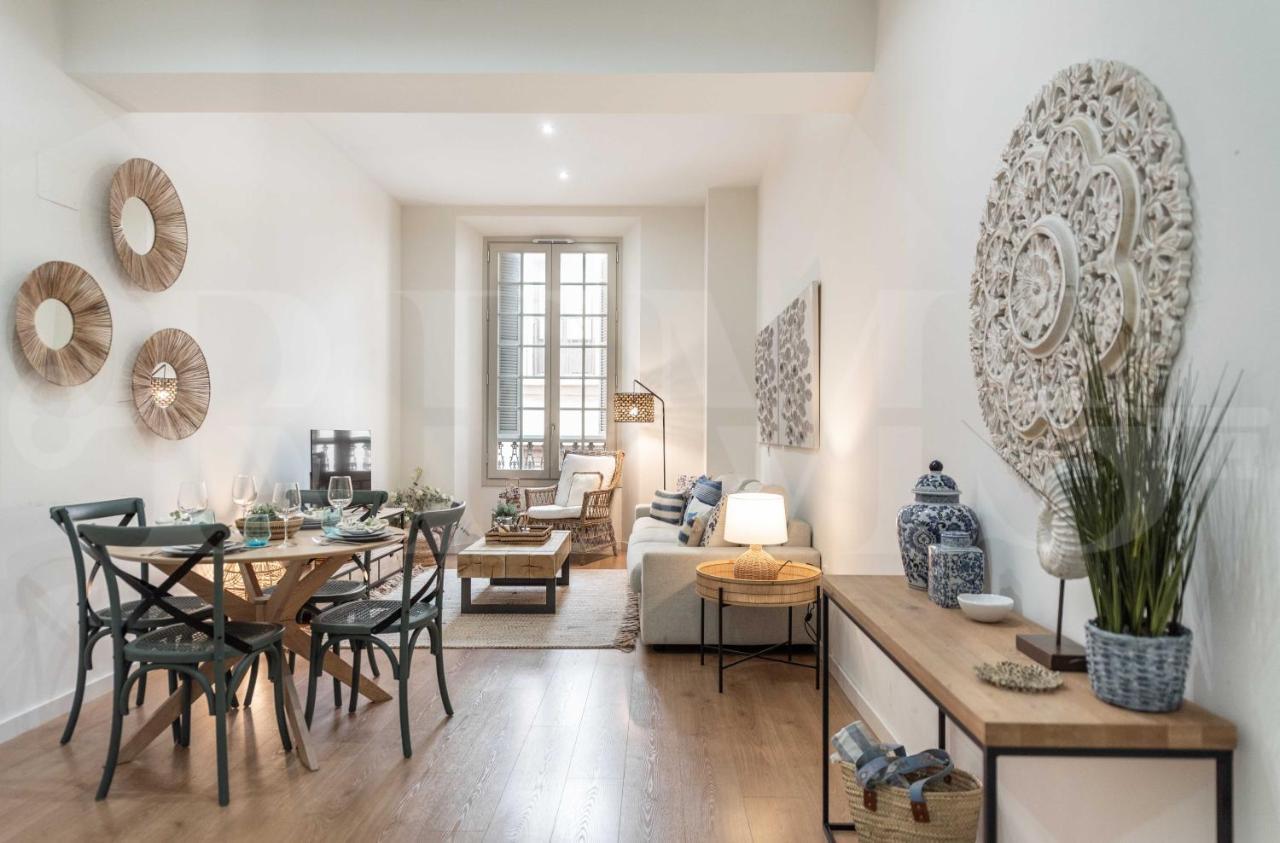 Dreamy Mediterranean Apartment With Parking - Center By Rems マラガ エクステリア 写真
